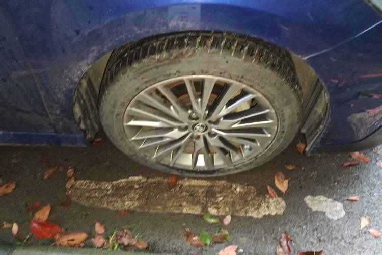 Used Toyota Camry 2018 Dual-Engine 2.5 HG Luxury Edition Right Front Wheel Hub