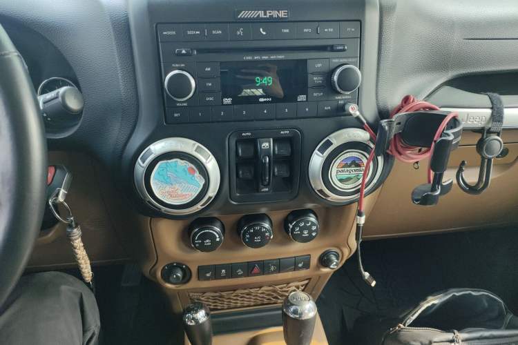 Used Jeep Wrangler 2013 3.6L Sahara Four-Door Edition
