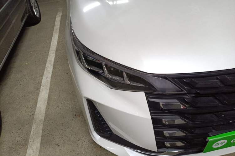 Used GAC Trumpchi M6 2021 PRO 270T Automatic Luxury Edition Exterior 6