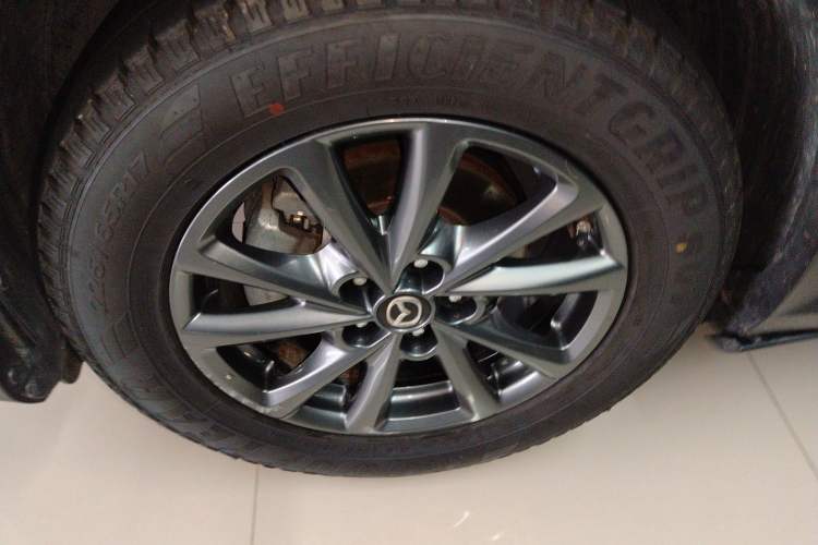 Used Mazda CX-4 2020 2.0L Automatic Two-Wheel Drive Blue Sky Dynamic Edition Left Front Wheel Hub