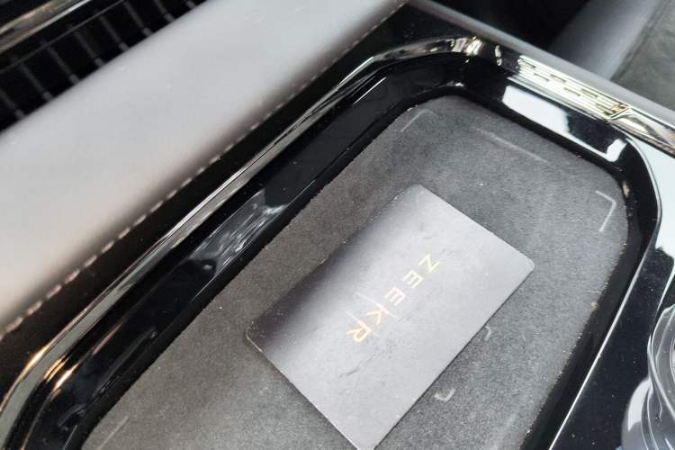 Used Zeekr 009 2022 WE Edition Vehicle Key