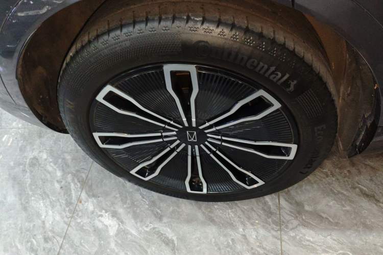 Used Avatr 07 2024 Max Extended-Range Edition Exterior 5