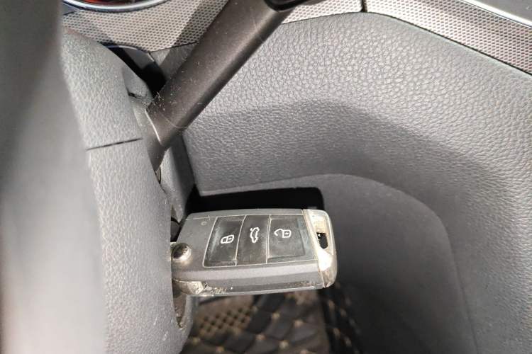 Used Volkswagen Golf Sportsvan 2018 230TSI Automatic Trend Edition
