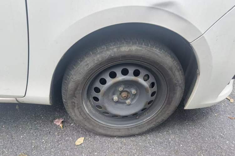 Used Toyota YARiS L Zhi Xuan 2015 1.5E Automatic Charm Edition