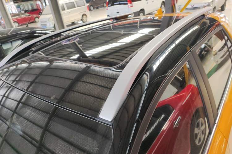 Used Kia kx1 Stonic 2019 1.4L Automatic Sport Edition China VI Roof