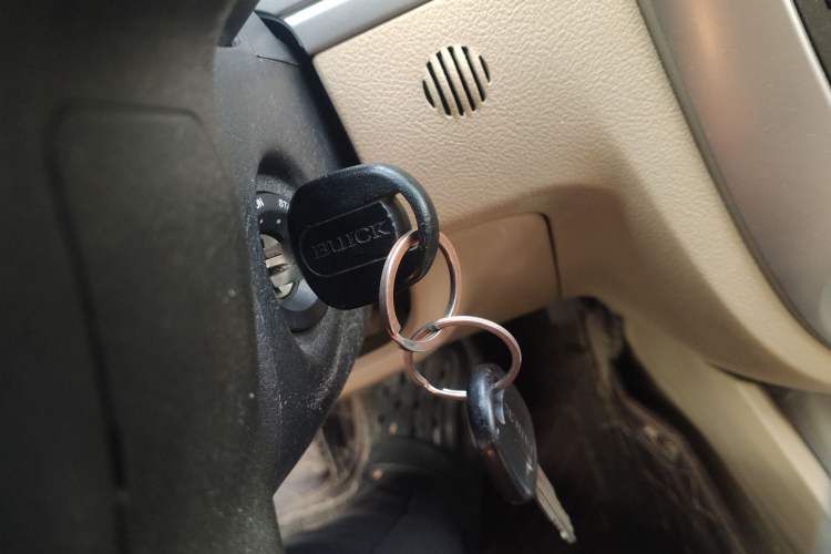 Used Buick Excelle 2013 1.5L Manual Classic Model Vehicle Key