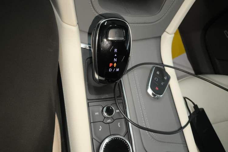 Used Cadillac XT6 2022 2.0T Six-Seater Four-Wheel Drive Luxury Version
