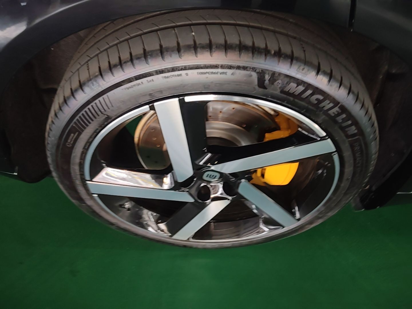 Xiaomi Auto YU7 2025 Ultra-Long Range High-Performance All-Wheel-Drive Max Edition — снимка 11