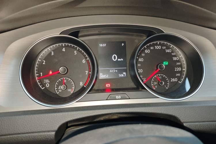 Used Volkswagen Golf 2015 1.4TSI Comfort Travel Edition
