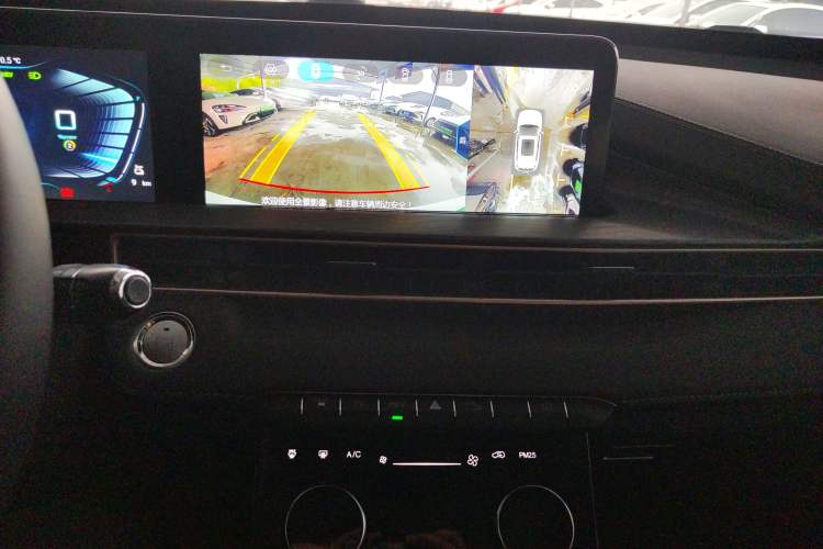 Used EXEED Zhuifeng C-DM 2022 1.5 TCI-DHT 105 km "Chengfeng Qi" Edition Audio And AC Panel