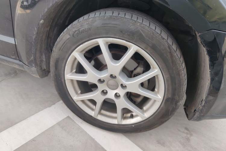 Used Dodge Journey 2013 2.4L Two-Wheel Drive Luxury Version