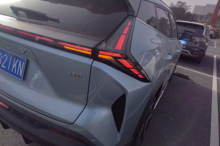 Used Geely Auto Emgrand X7 Sport 2023 Boyue COOL 1.5TD ZhiZun Edition