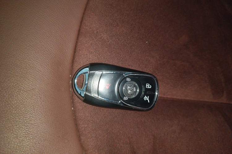 Used Buick Envision 2017 20T Two-Wheel Drive Luxury Model