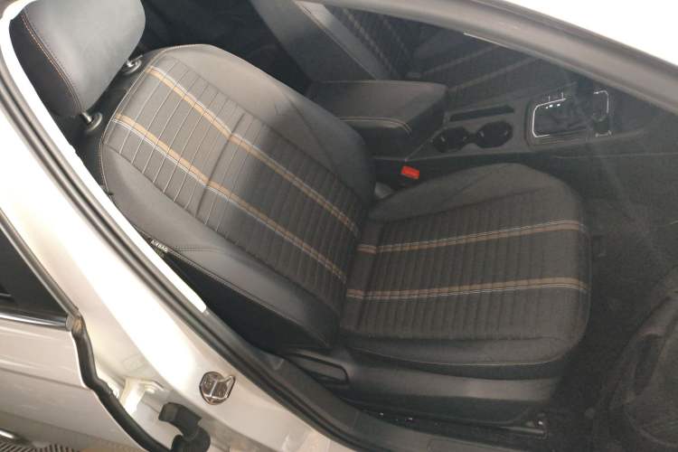 Used Volkswagen Lavida 2021 280TSI DSG Comfort Edition Right Front Seat