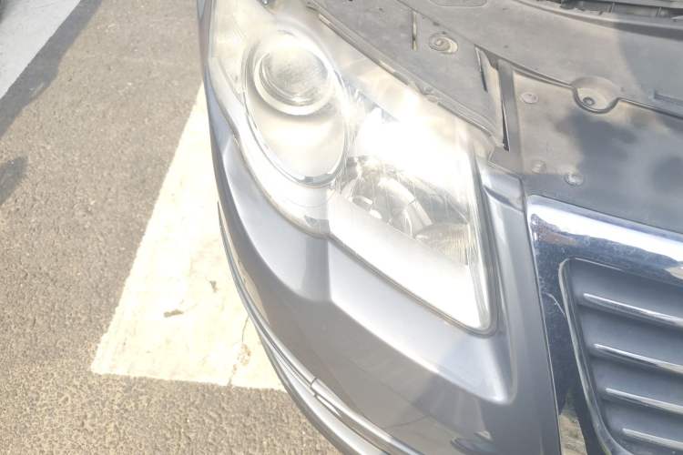 Used Volkswagen Magotan 2009 1.8 TSI DSG Comfort Edition Right Front Headlight