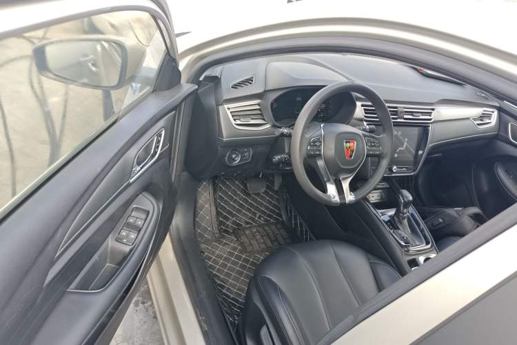 Used Roewe i5 2020 1.5L Automatic 4G Connect Luxury Flagship Edition