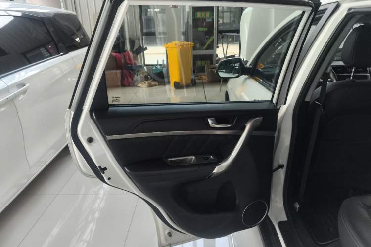 Used Haval M6 2019 1.5T DCT Two-Wheel Drive Elite Version China VI Standard