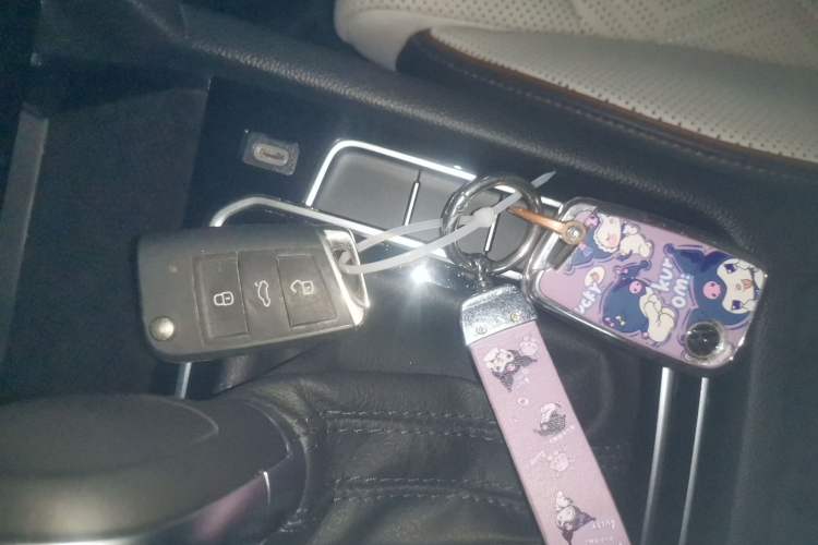 Used Volkswagen Magotan 2025 Zhongxiang Version 330TSI DSG Luxury Edition