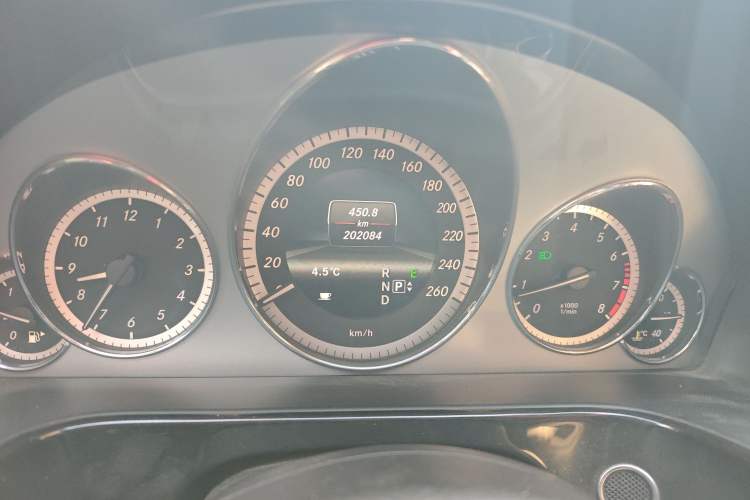 Used Mercedes-Benz E-Class 2013 E 260 L CGI Stylish Model
