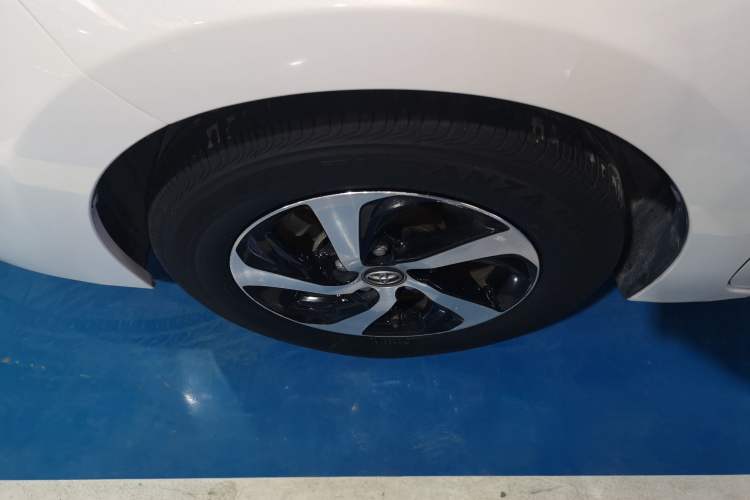 Used Toyota Levin 2017 Revised 185T CVT Elite Edition China V Standard Left Front Wheel Hub