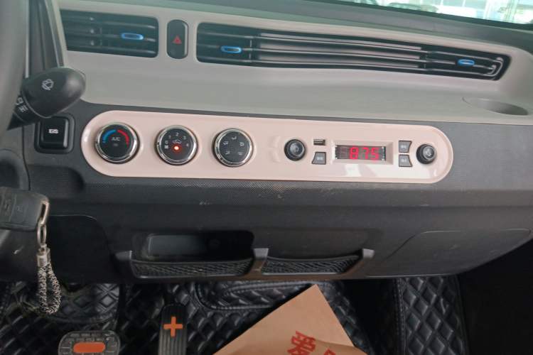 Used Wuling Hongguang MINIEV 2021 Macaron Premium Model – Lithium Iron Phosphate
