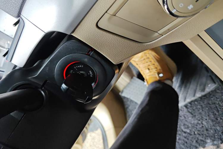 Used Roewe 350 2014 1.5L Automatic Xunda Edition