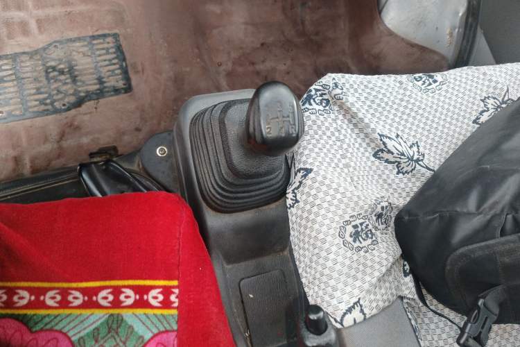 Used Dongfeng Xiaokang K17 2009 1.0L Base Version AF10-06 Gear Lever