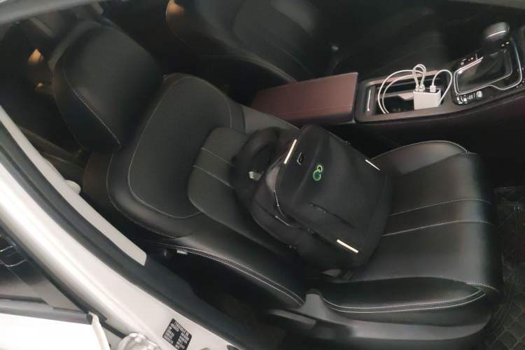 Used GAC Trumpchi M6 2021 PRO 270T DCT Luxury Edition Right Front Seat