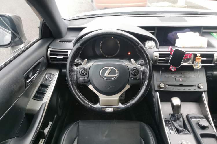Used Lexus IS 2015 200t F SPORT