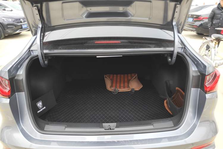 Used Roewe i5 2023 1.5L CVT Luxury Edition
