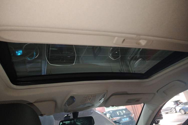 Used GAC Trumpchi GS5 Super 2015 1.8T Automatic Two-Wheel Drive Luxury Edition