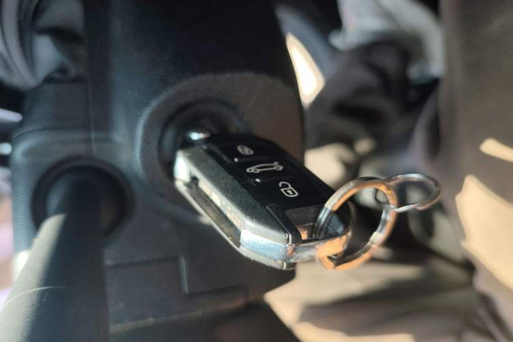 Used Peugeot 408 2015 1.2T Automatic Luxury Edition