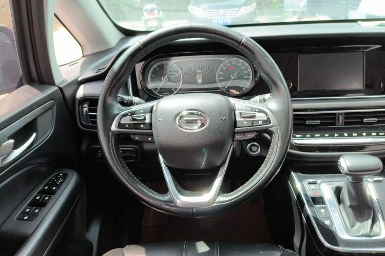 Used GAC Trumpchi M6 2021 270T DCT Luxury Edition (6-seater)
