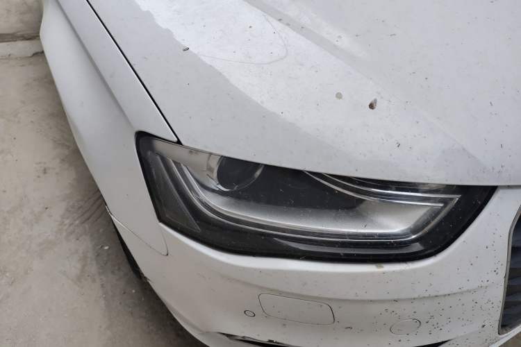 Used Audi A4L 2013 35 TFSI Automatic Standard Model Right Front Headlight