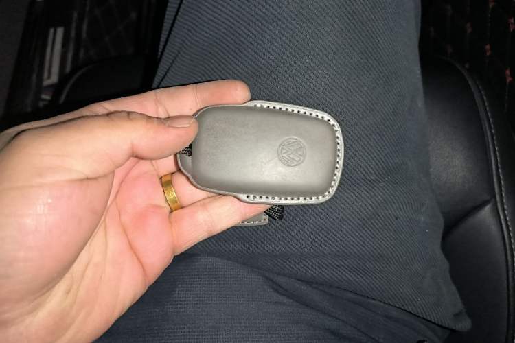 Used Volkswagen Sagitar 2017 230TSI Automatic Comfort Version Vehicle Key