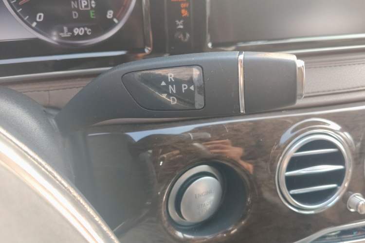 Used Mercedes-Benz S-Class 2014 S 320 L Business Model
