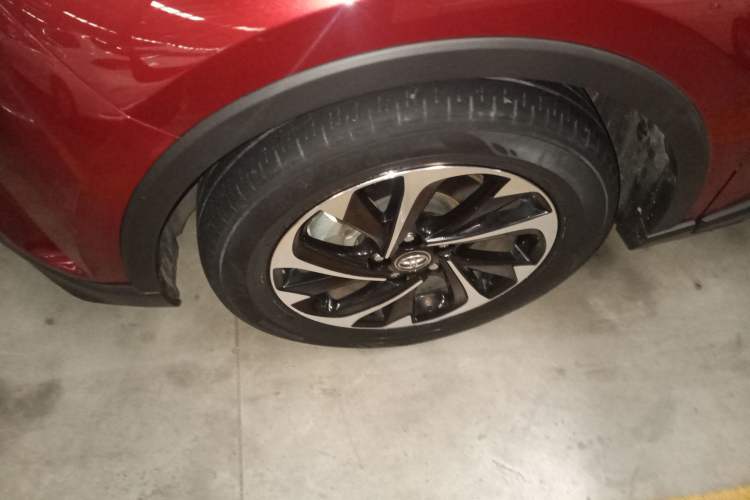 Used Toyota IZOA 2018 2.0L Yichi Version China VI Standard Left Front Wheel Hub