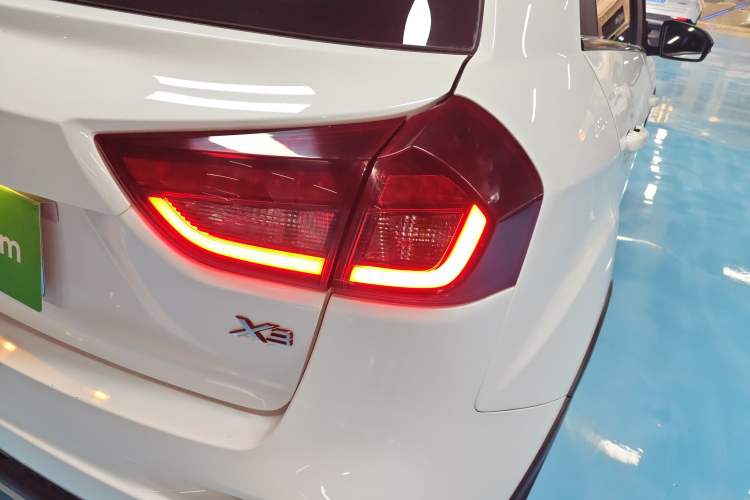 Used Geely Auto Vision X3 2020 1.5L CVT Luxury Model Right Rear Taillight