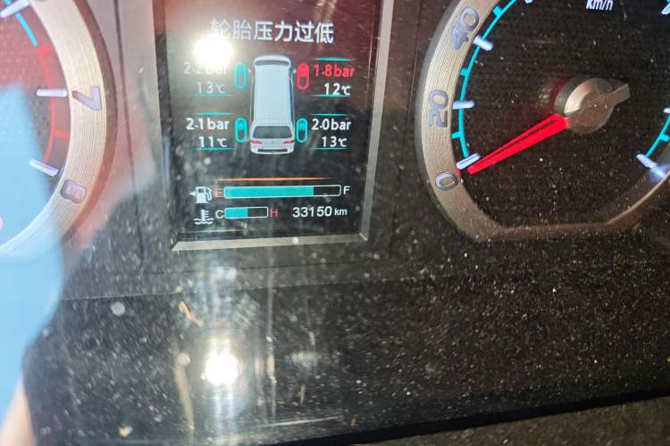 Used FORTHING Lingzhi 2019 M5L 1.6L 7-Seater Luxury Model China VI Standard Odometer Close Up