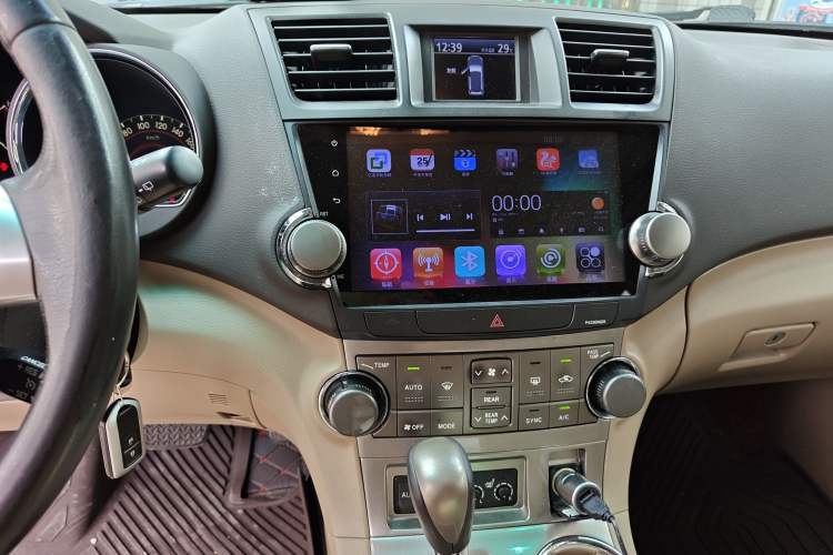 Used Toyota Highlander 2012 2.7L Two-Wheel Drive 7-Seater Luxury Edition