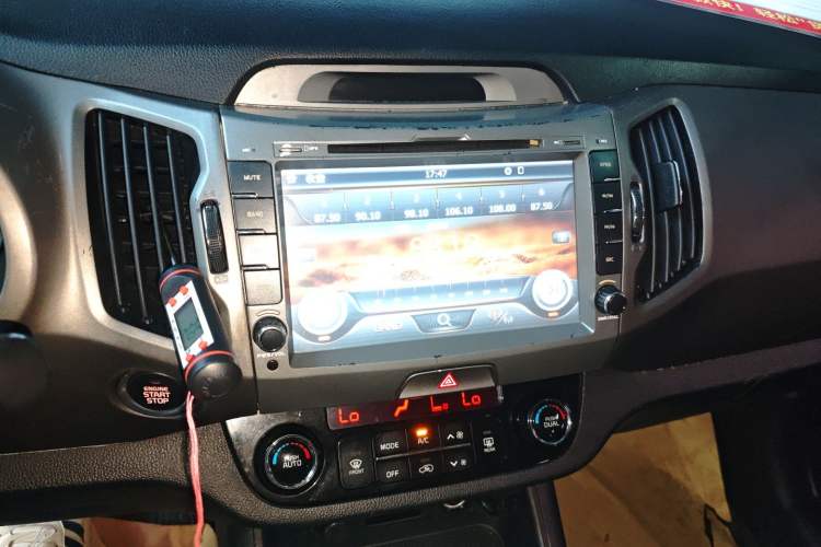 Used Kia Sportage R 2015 2.0L Automatic Two-Wheel Drive DLX Model Audio And AC Panel