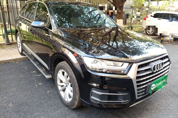 Used Audi Q7 2018 40 TFSI Comfort Model
