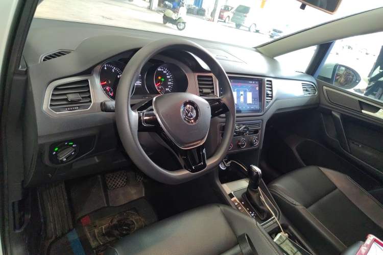 Used Volkswagen Golf Sportsvan 2018 1.6L Automatic Comfort Model