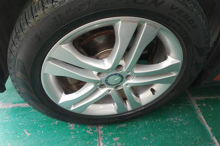 Used Mercedes-Benz GLA 2016 GLA 200 Sport Edition Left Front Wheel Hub