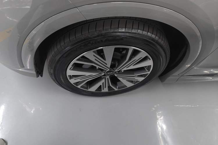 Used Audi Q4 e-tron 2022 40 e-tron Adventure Edition Exterior 4