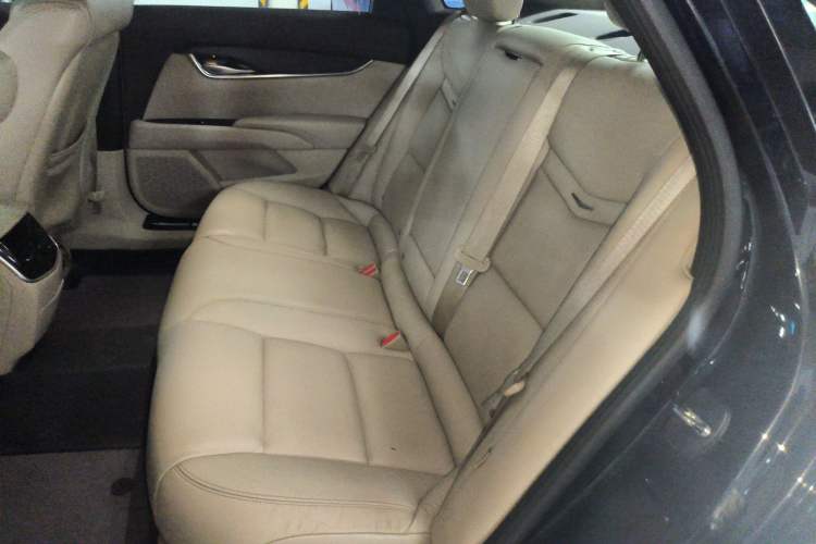 Used Cadillac XTS 2015 28T Comfort Model