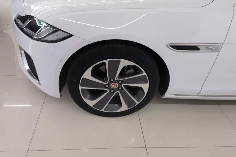 Used Jaguar XFL 2022 XFL 2.0T P200 Two-Wheel-Drive Elite Luxury Edition