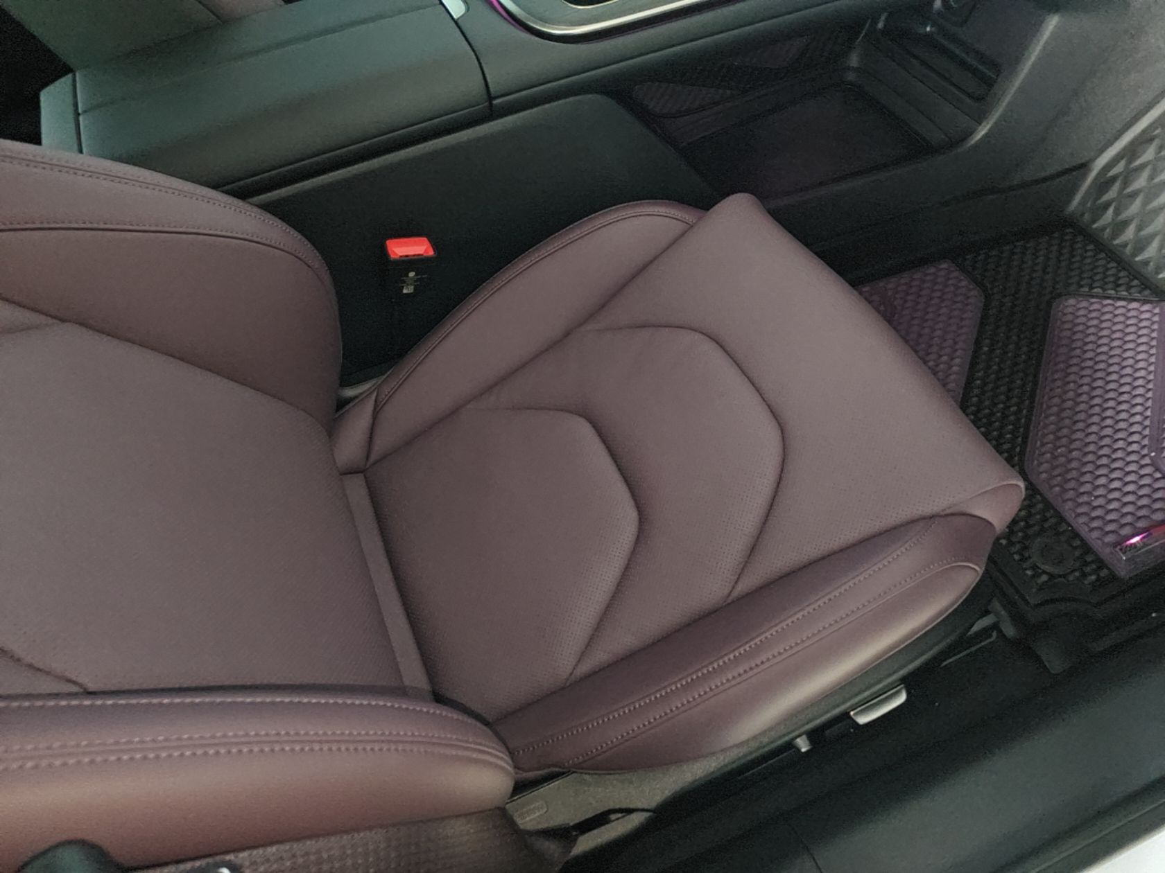 Xiaomi Auto SU7 2024 Rear-Drive Ultra-Long Range Advanced Pro-Level Intelligent Driving Version — снимка 19