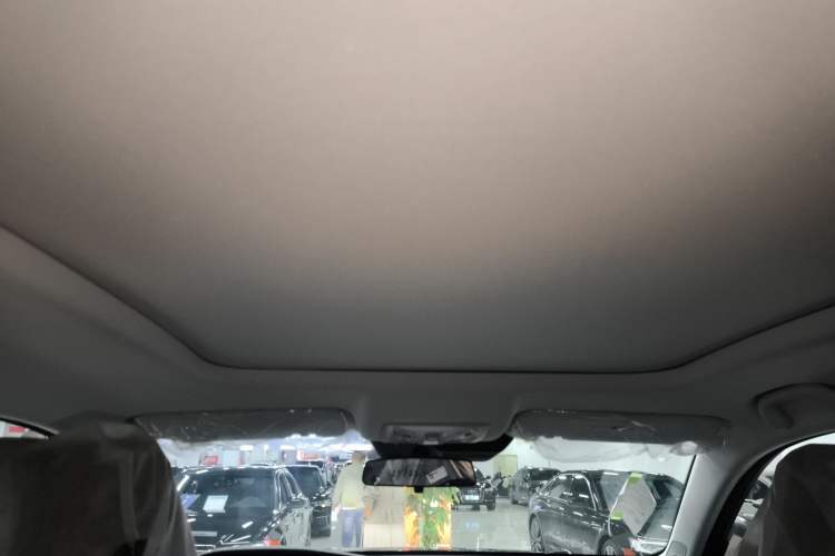 Used CHANGAN UNI-K iDD 2024 Chuzhi iDD 1.5T 135km Smart & Fun Model Headliner