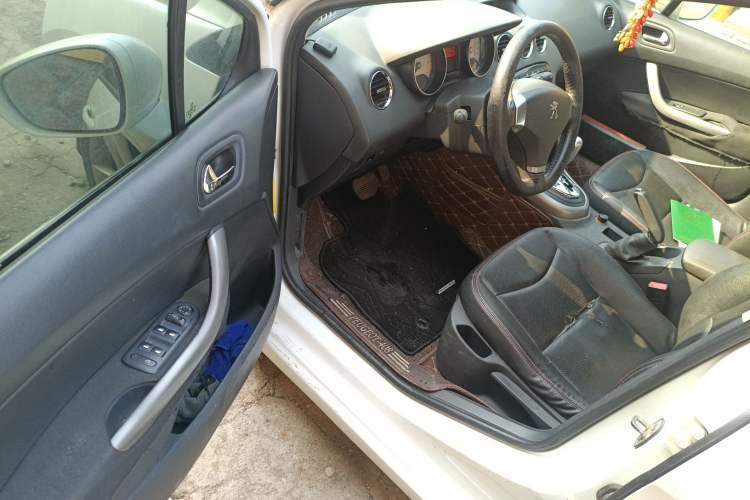 Used Peugeot 408 2013 2.0L Automatic Comfort Edition